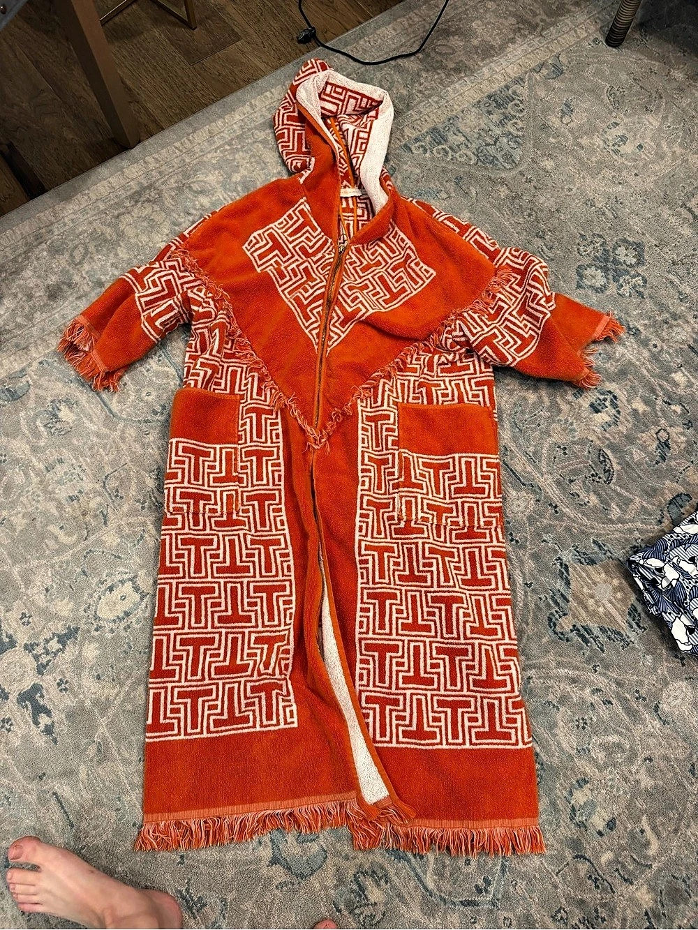 Tory Burch Orange & White Geometric Hooded robe day dress/ XS